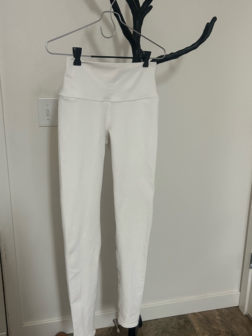 ALO Yoga White High-Rise Leggings